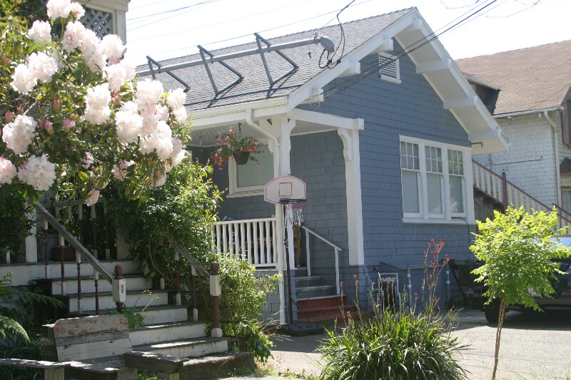 Primary Photo - 336 Lincoln Ave
