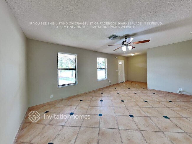 Building Photo - 4430 NW 106th Ave