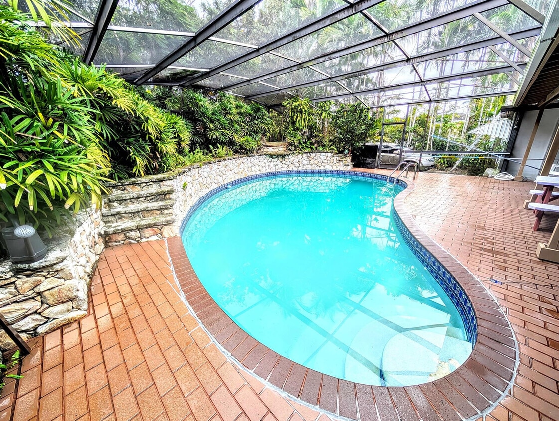 Foto principal - 169 Palmetto Dr