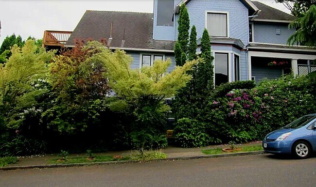 Foto del edificio - 3308 S Corbett Ave