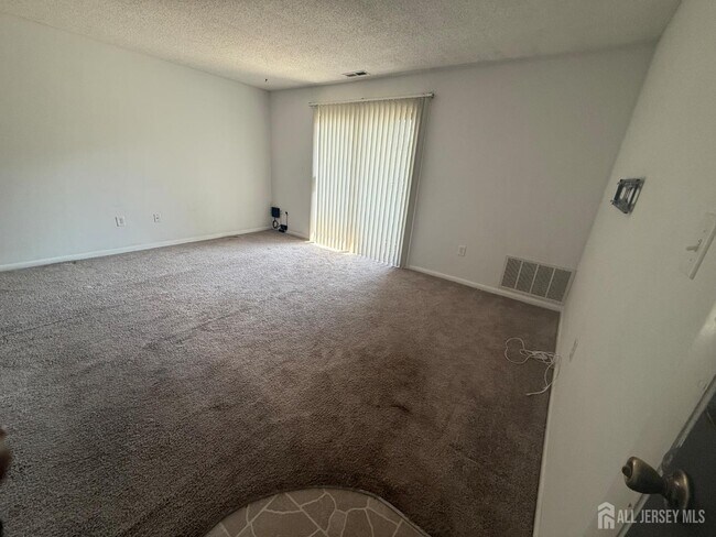 Foto del edificio - 1908 Ravens Crest Dr