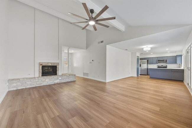 Building Photo - 5702 Lewood Dr