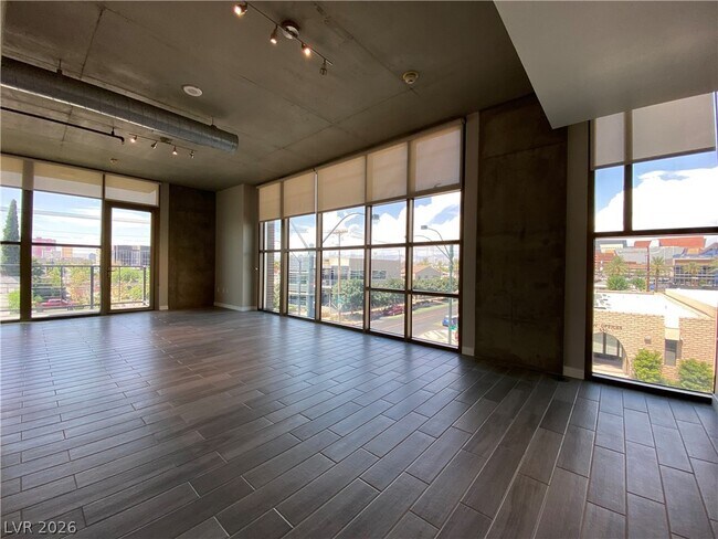 Foto del edificio - 353 E Bonneville Ave