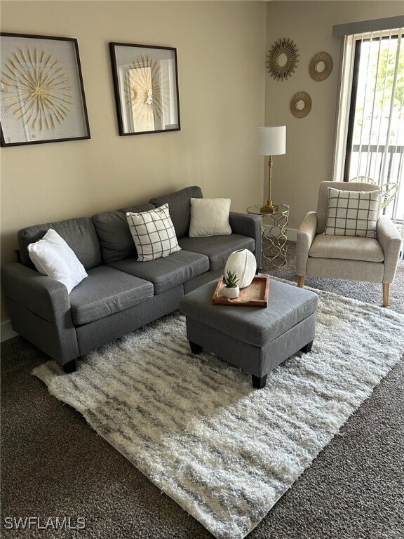 Foto principal - 5321 Summerlin Rd