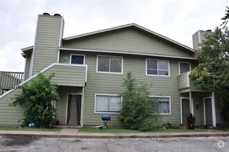 Building Photo - 10810 Topperwein Dr