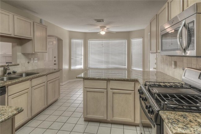 Building Photo - 19223 Twin Buttes Dr