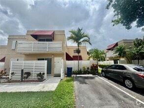 Building Photo - 14346 SW 96th Ln