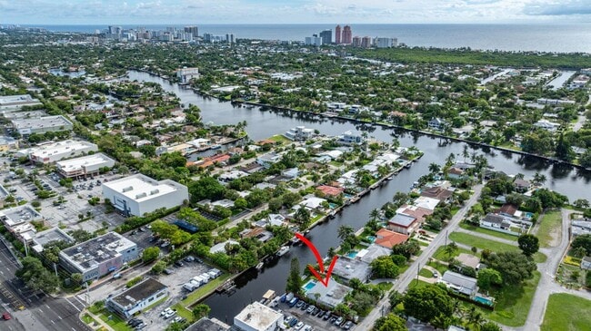 Foto del edificio - 2019 NE 14th Ct