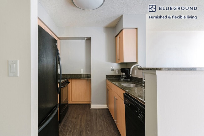 Building Photo - 4835 Cordell Ave