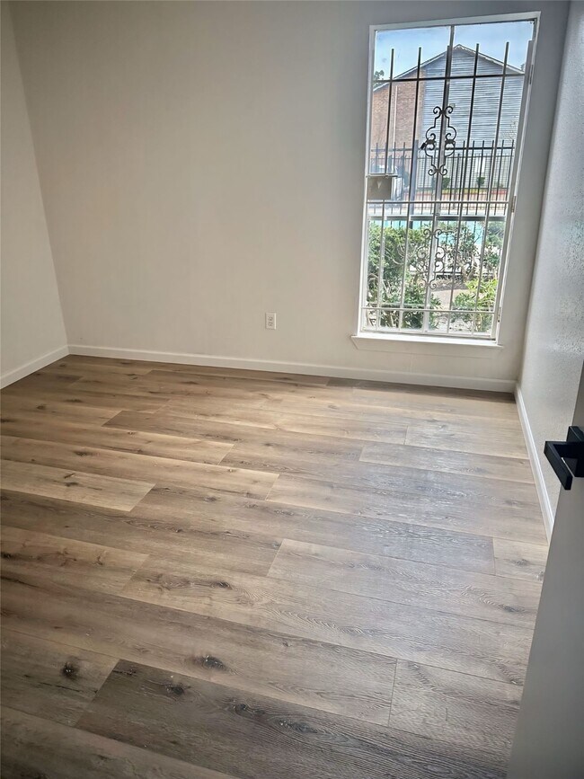 Foto del edificio - 9350 Country Creek St