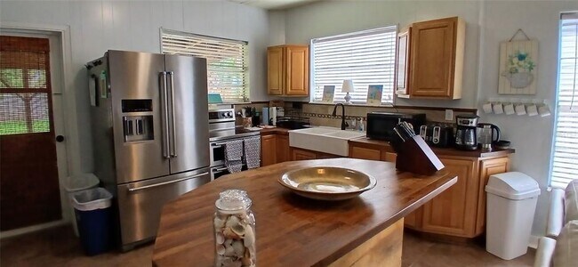 Foto del edificio - 1209 Bay Palm Blvd