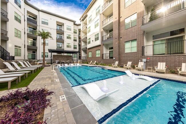 The Monroe - Apartments in Austin, TX | Apartments.com