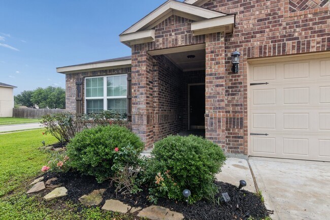 Foto del edificio - 5103 Cottage Creek Ln