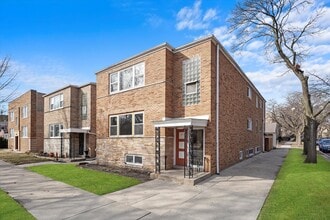 Building Photo - 7056 N Rockwell St