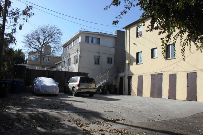 Foto del edificio - Designer Apartment in West Adams
