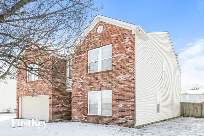 Building Photo - 10695 Coyote Run