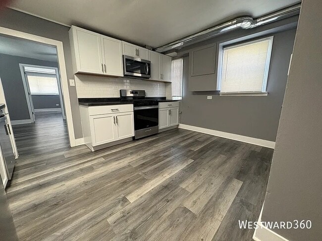 Building Photo - 508 W 46th St
