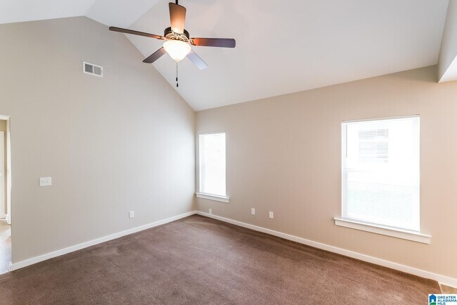 Foto del edificio - 587 Kincaid Cove Ln