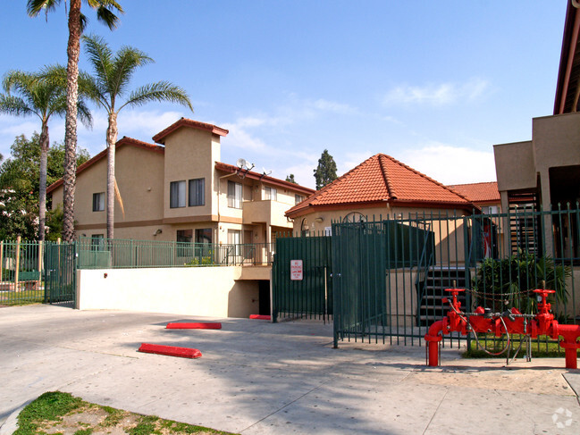 Foto del edificio - Las Casas Apartments