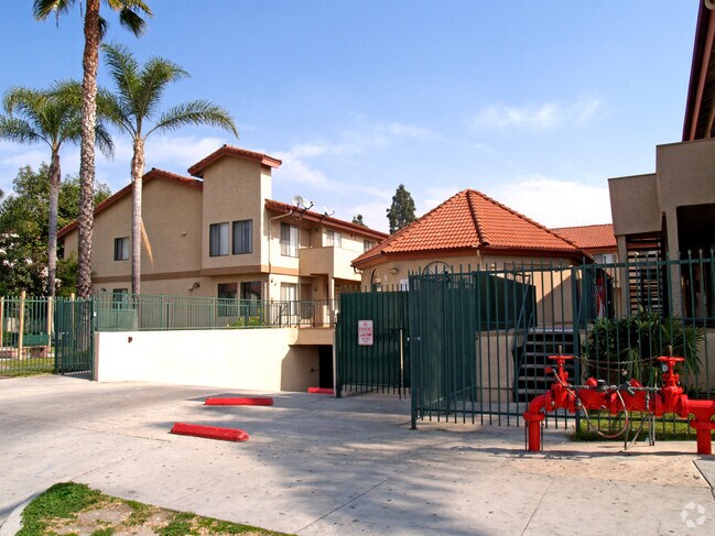 Las Casas Apartments Anaheim Ca Las Casas Apartments Anaheim Ca