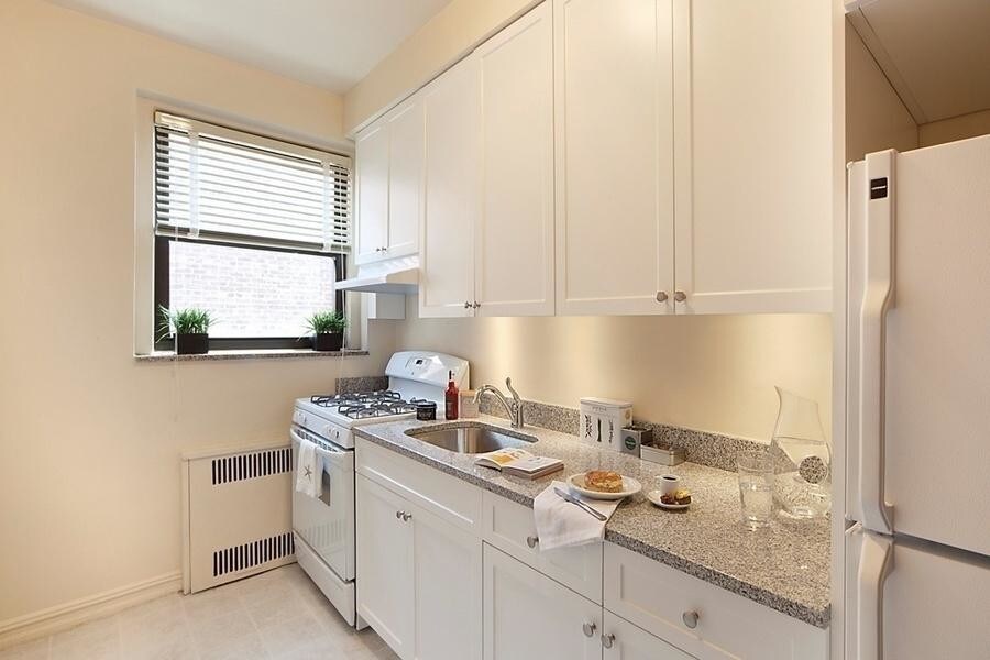Foto principal - 4114 9th Ave