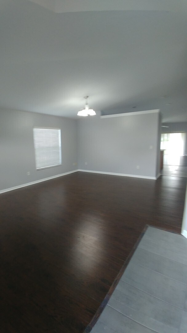 Building Photo - BridgeWater Home