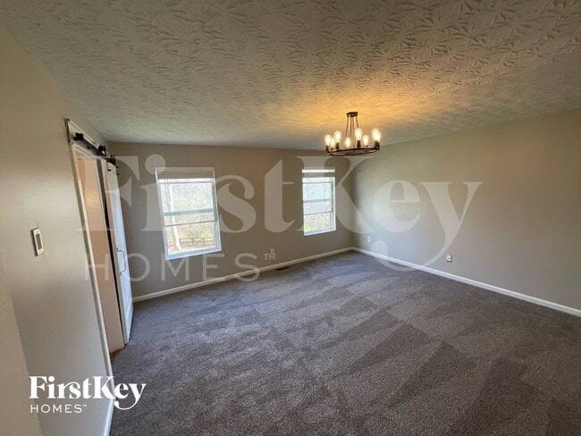 Building Photo - 671 McCormick Ln