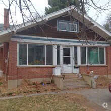 Building Photo - 129 N Shields St