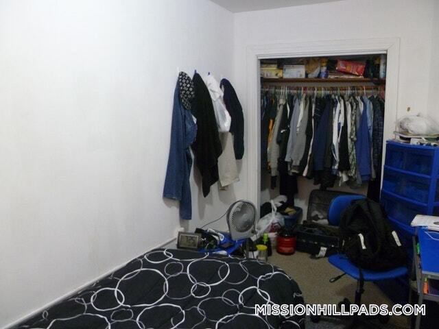 Foto del edificio - 8 Parker Hill Ave