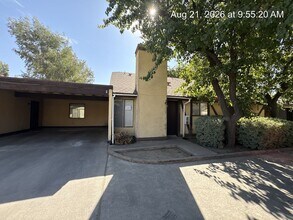 Building Photo - 3531-3535 S County Center Dr