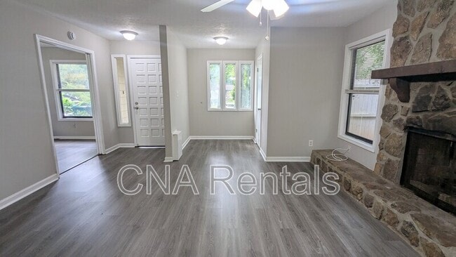 Building Photo - 1459 N Diane Ct