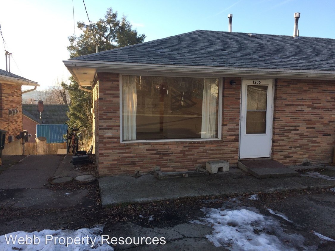 Primary Photo - 1206 NW Despain Pl
