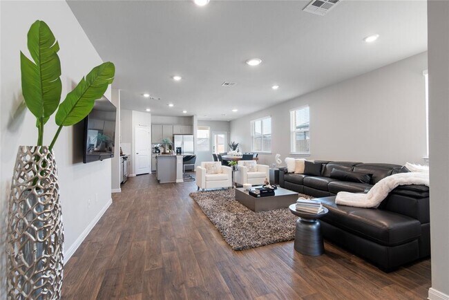Foto del edificio - 633 Golden Grove Pkwy