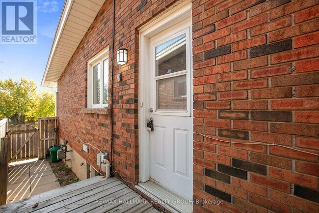 Photo du bâtiment - 1135 Maitland Ave