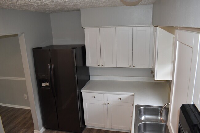 Foto del edificio - 5559 New Colony Dr