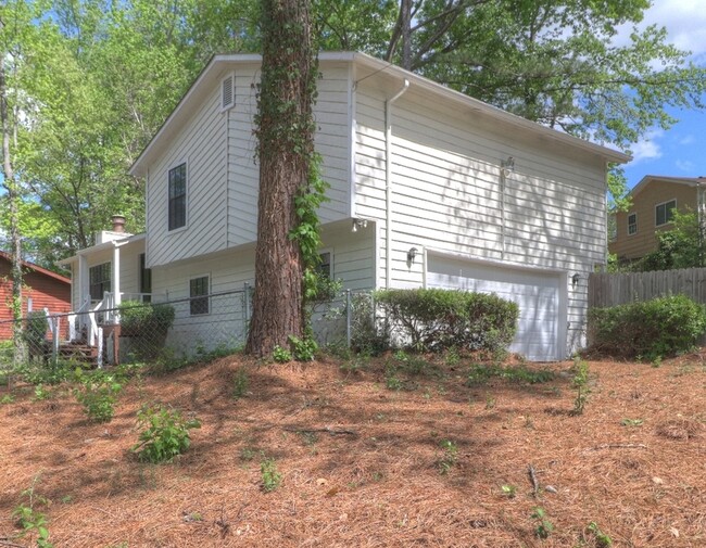 Building Photo - 140 Lexington Ct