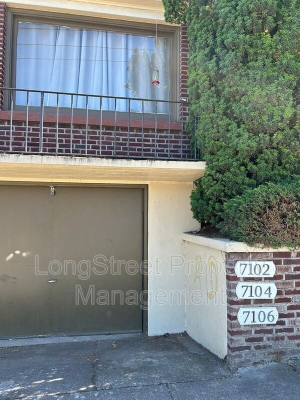 Building Photo - 7104 N Interstate Ave