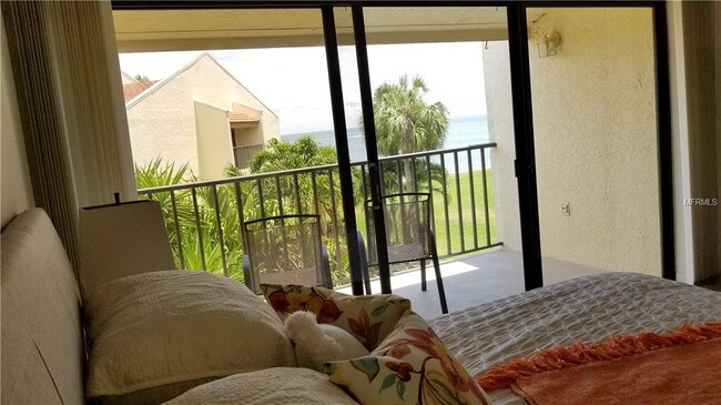 Foto del edificio - 7530 Sunshine Skyway Ln S