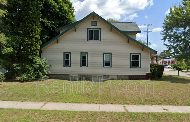 Foto del edificio - 703 E Chippewa St