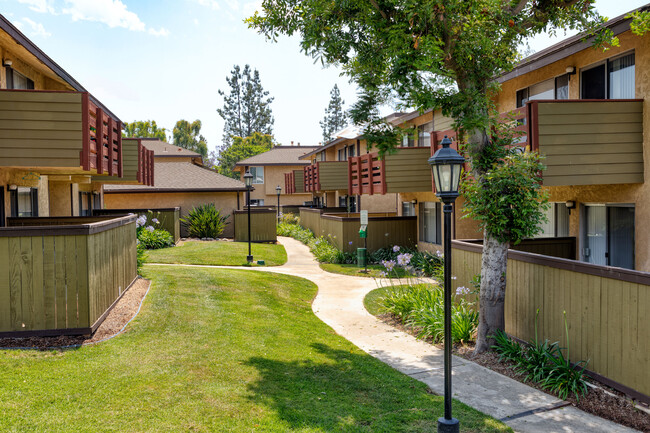 Building Photo - Foothill Village Apartments