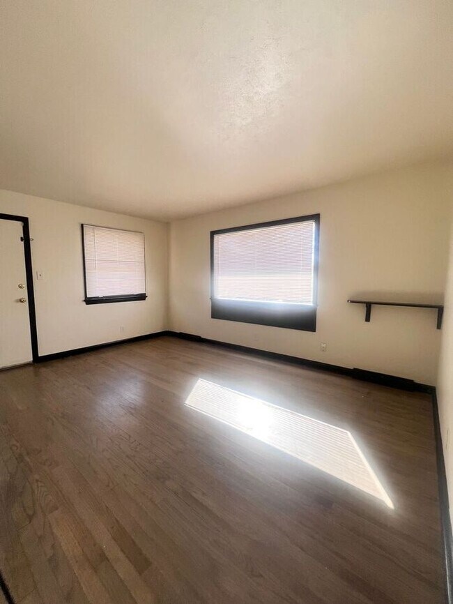 Foto del edificio - Large 2 bedroom, 2 bath Duplex with Attached 1 car garage in West Loveland, CO