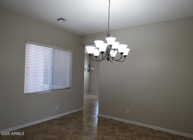 Building Photo - 637 E Indian Wells Pl