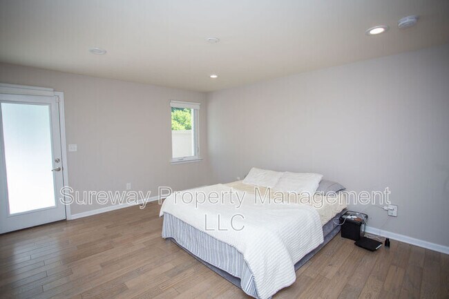 Foto del edificio - 6 Regency Ct