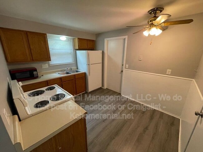 Building Photo - 2214 NE 77th St