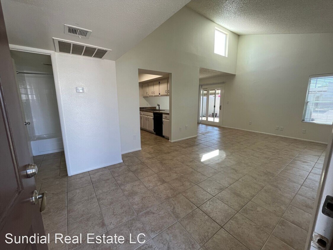 930 E Redfield Rd, Tempe, AZ 85283 House Rental in Tempe, AZ