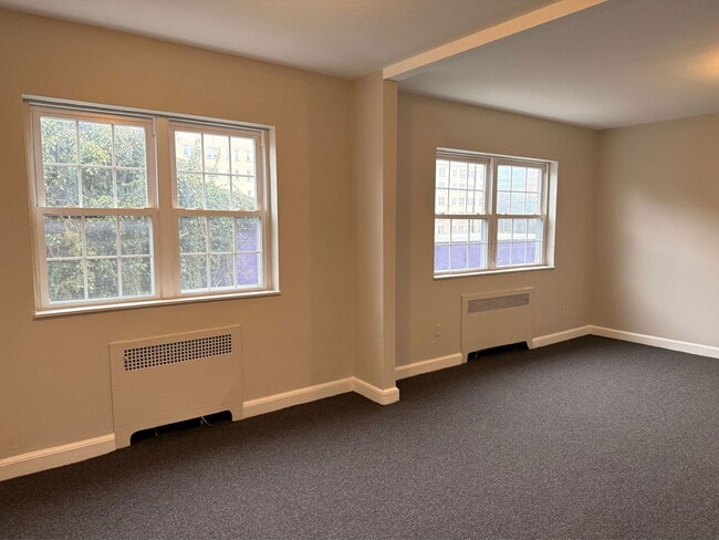 Building Photo - 41 Niles St