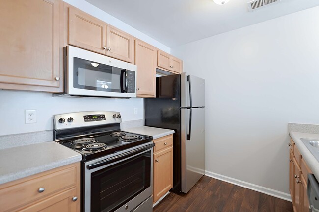 Kitchen- Atlantic (1bd/1ba) - Birch Pond Apartments