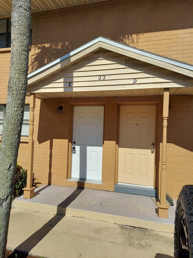 22 Elton St, Melbourne, FL 32935 Townhome Rentals in Melbourne FL