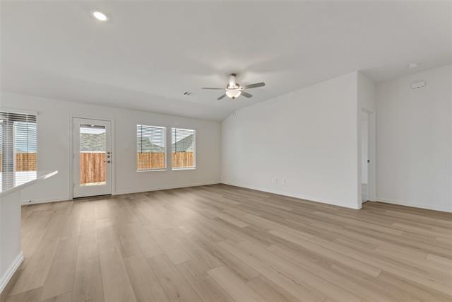 Foto del edificio - 6624 Vly Lk Ln