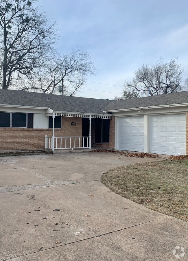 Building Photo - 2304 N Ricketts St